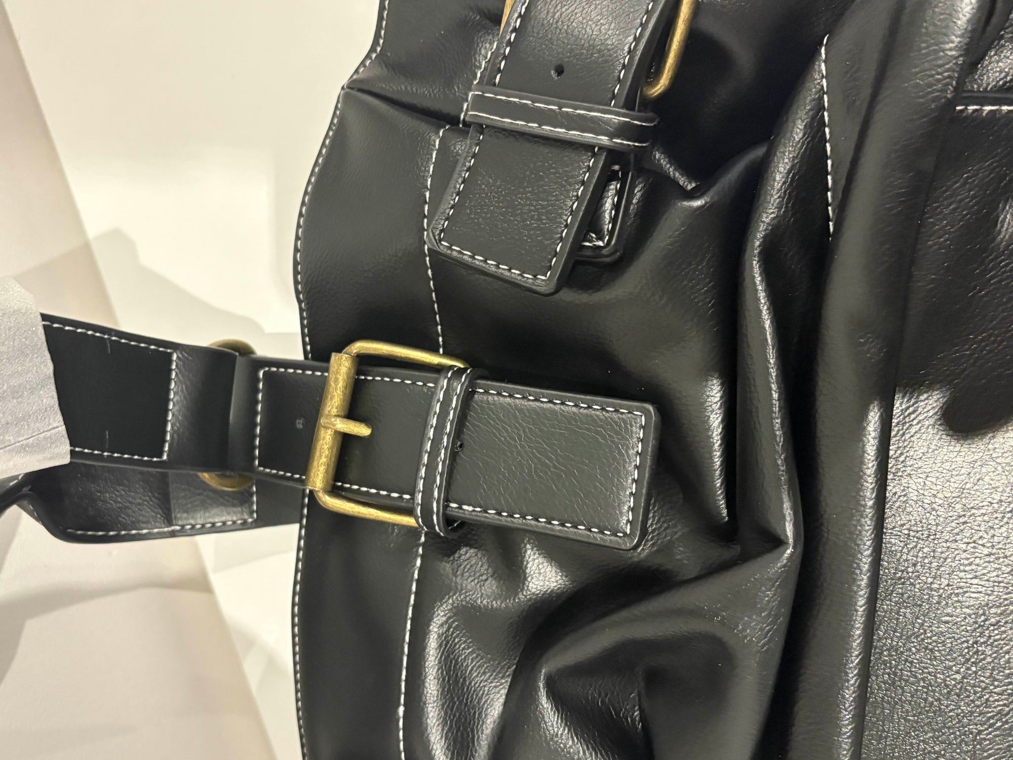 The Nanawood Signature Messenger – Structured Premium Leather Bag